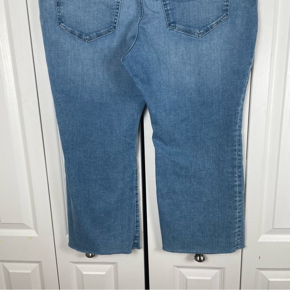 Madewell Mid-Rise Kick Out Cropped Jeans Women’s 20W Blue Trendy Casual EUC - Picture 7 of 16